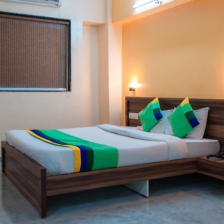 Hotel Treebo Trend The White Castle Pune Exterior foto