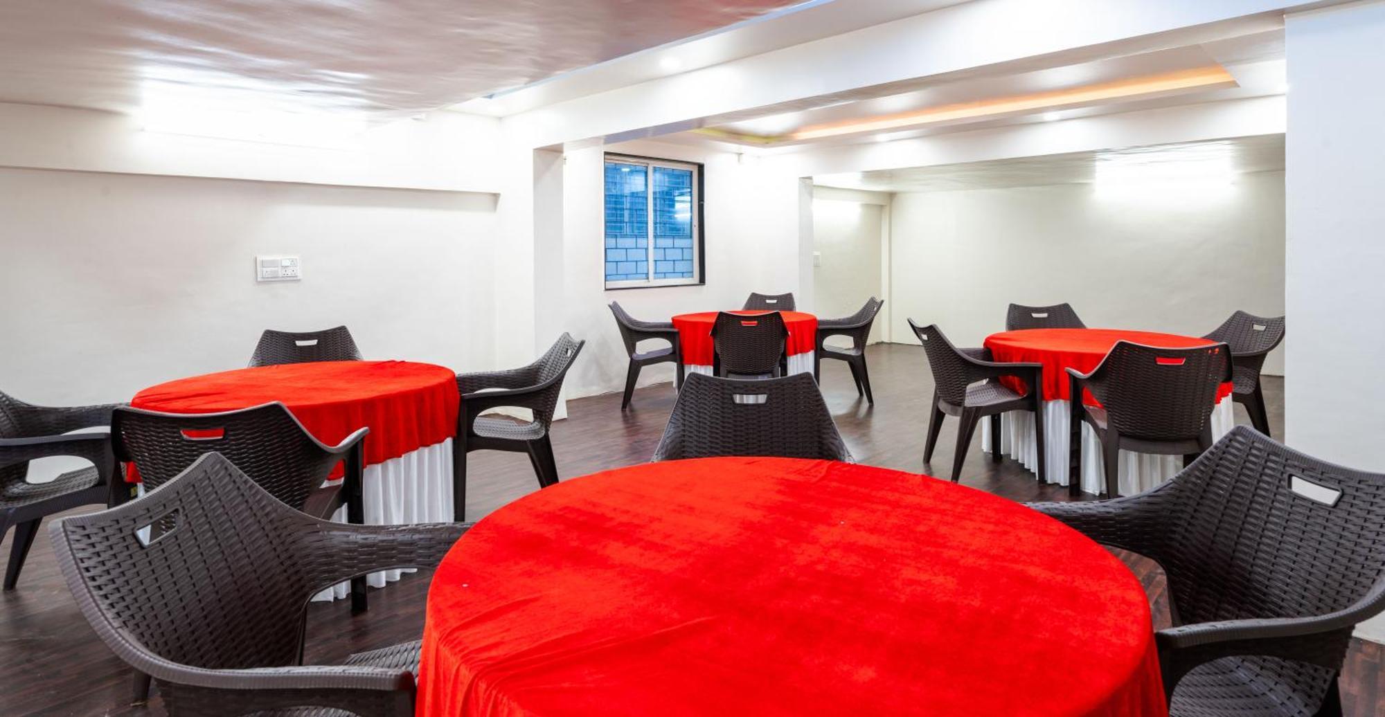 Hotel Treebo Trend The White Castle Pune Exterior foto