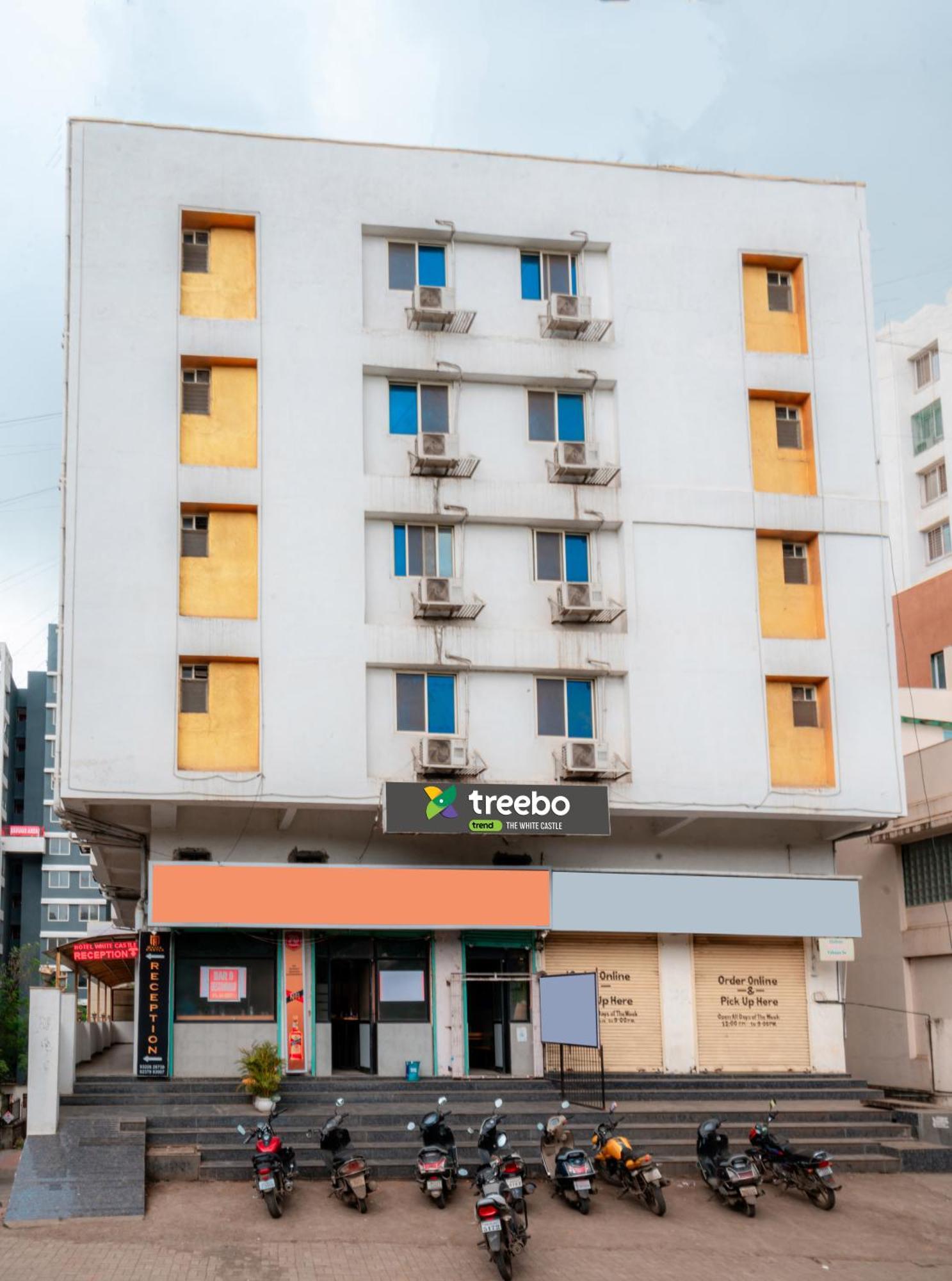 Hotel Treebo Trend The White Castle Pune Exterior foto