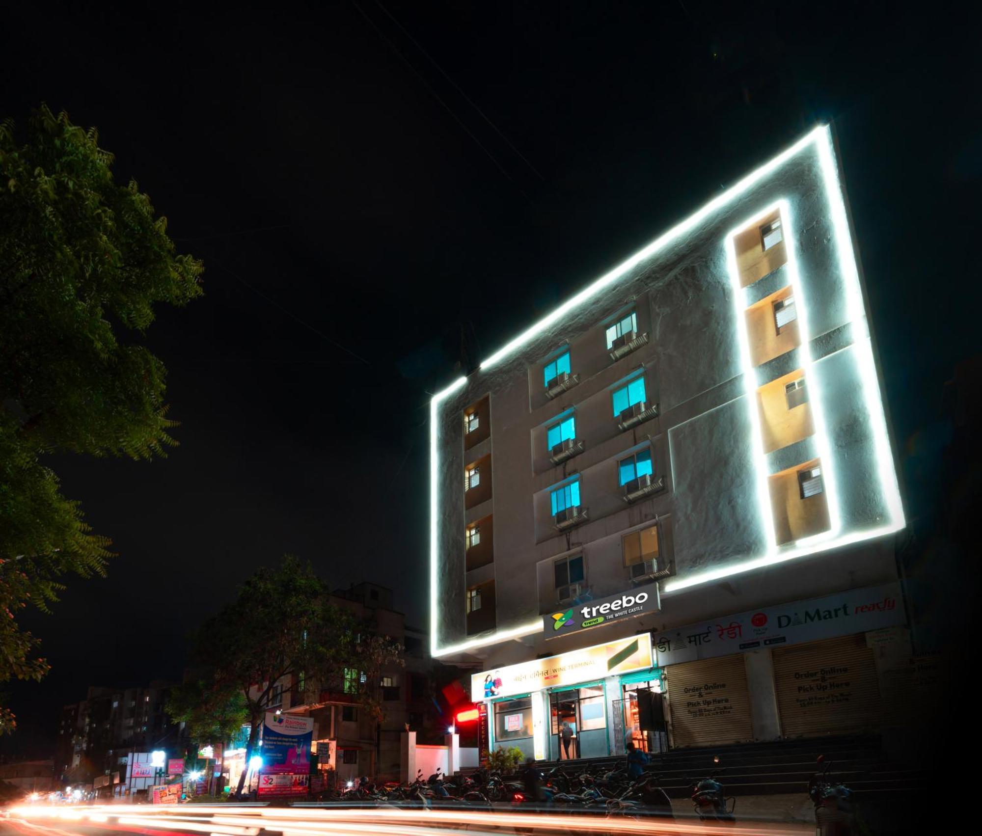 Hotel Treebo Trend The White Castle Pune Exterior foto